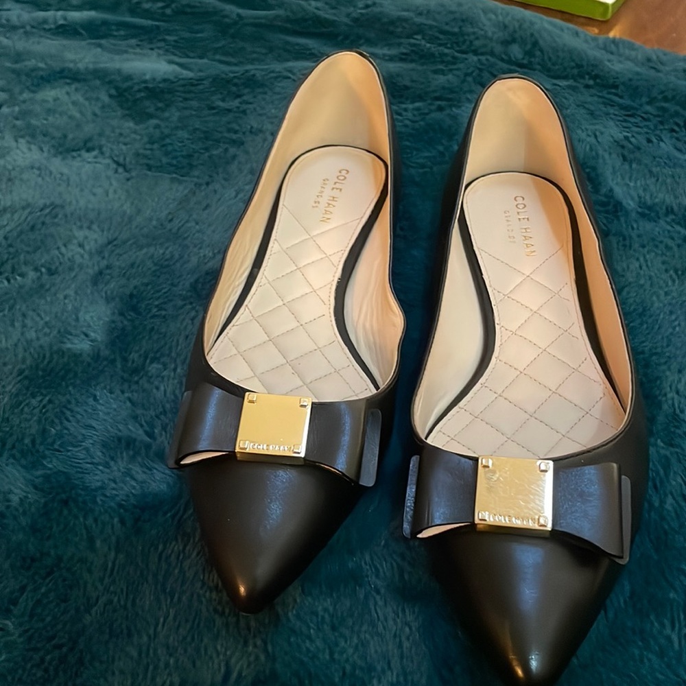Cole Haan, Black Flat with Bow, Size 7.5